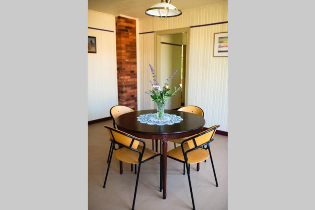 Livi Avat Apartman Ikla Kültér fotó