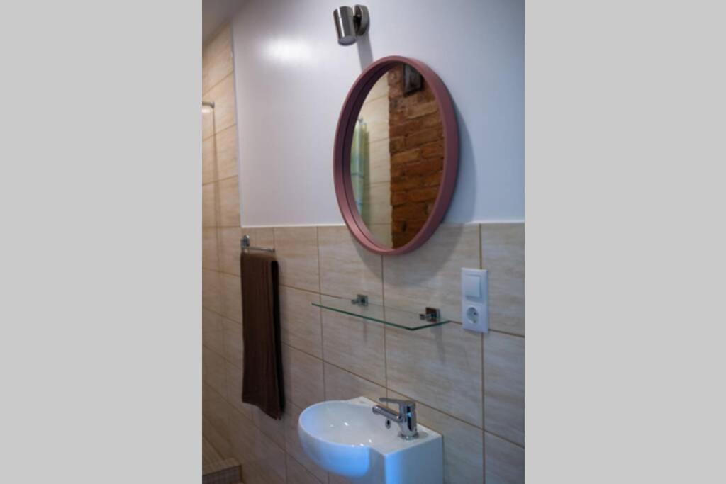 Livi Avat Apartman Ikla Kültér fotó